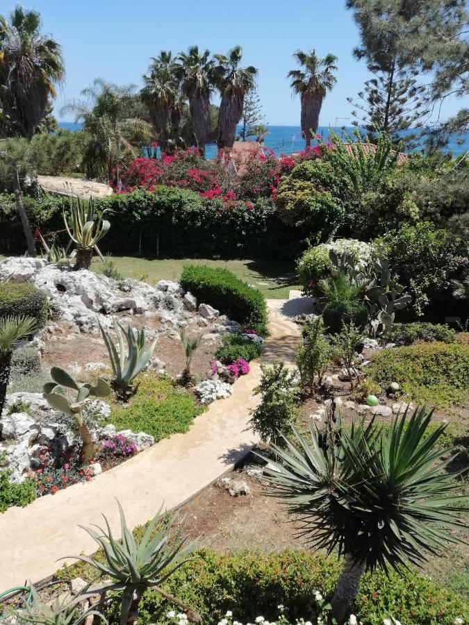 Appartamentino in villa a 2 passi dal mare Fontane Bianche Esterno foto